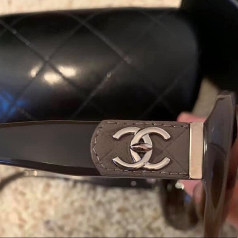 SOLD 💕 Authentic Chanel POLARIZED Sunglasses - Picture 5 of 6